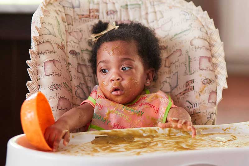 Tips for feeding baby deals with a spoon